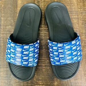 Brand new Nike sandals!